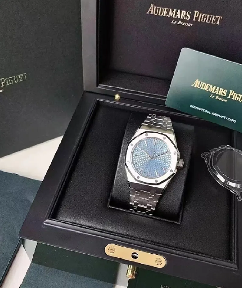 ROYAL OAK SELFWINDING  50TH ANNIVERSARY  Ref. 15550ST.OO.1356ST.04