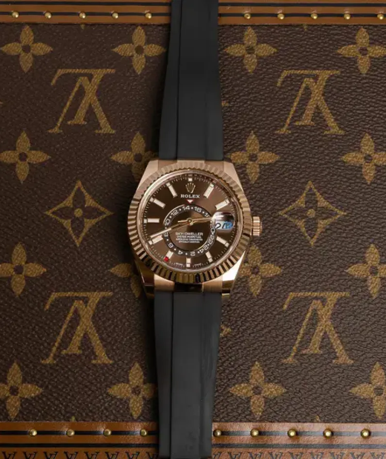 Rolex Sky-Dweller Oyster 42 mm Everose gold 326235-0005 New
