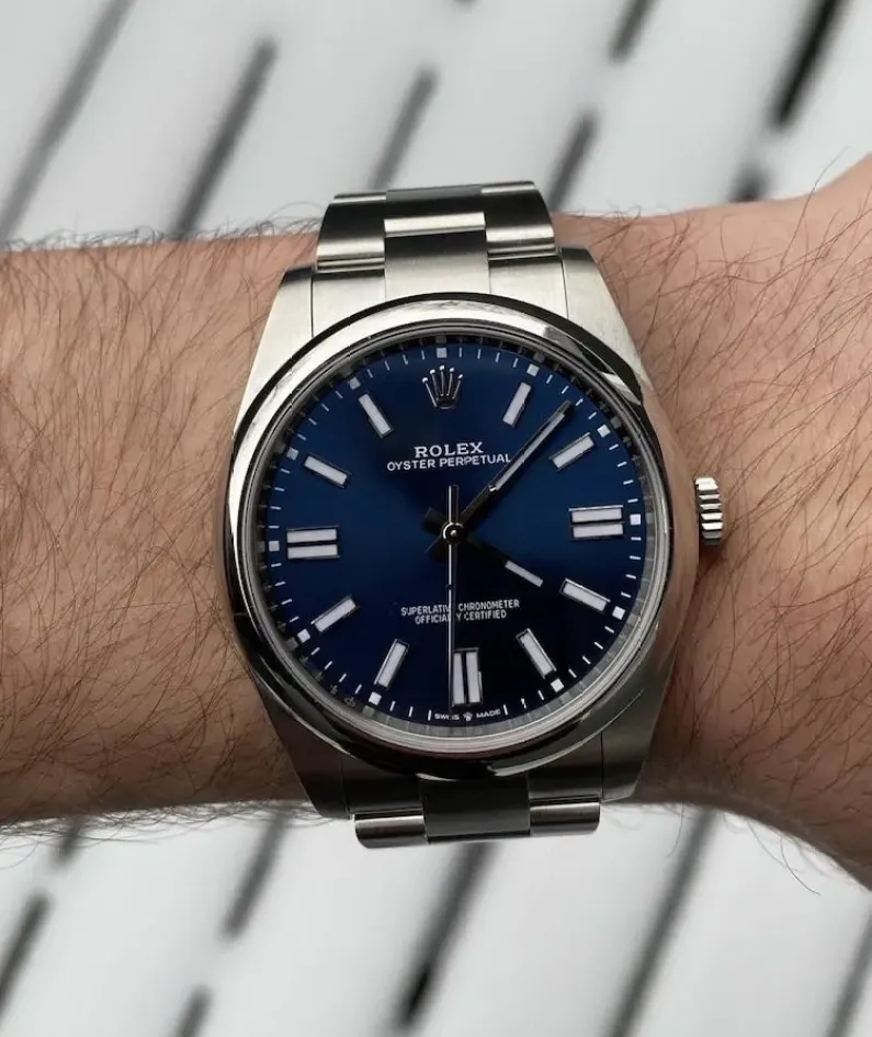 OYSTER PERPETUAL 124300 Series（Blue table）