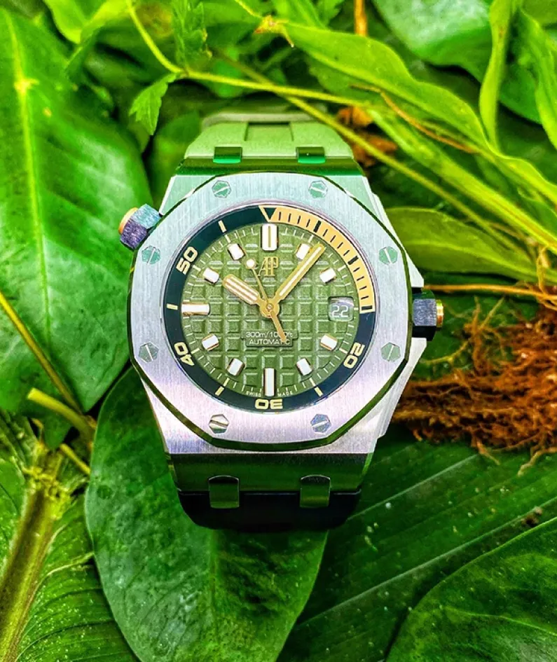 Royal Oak Offshore Diver's Watch Ref. 15720ST(AAAAA Version) Royal Oak Offshore Diver's Watch Ref. 15720ST(AAAAA Version)
