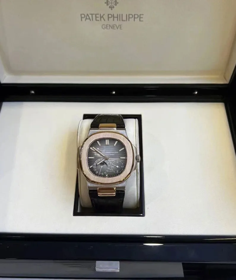 5712GR-001 Patek Philippe NAUTILUS