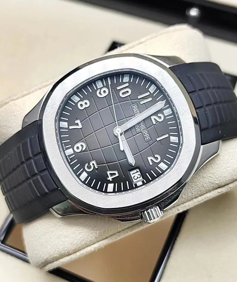 5167A-001-Patek Philippe AQUANAUT