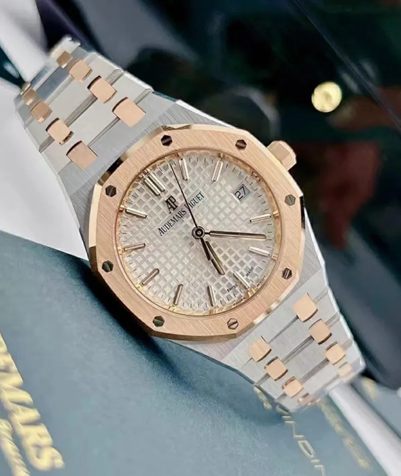 ROYAL OAK SELFWINDING Ref. 15450SR.OO.1256SR.01(AAAAA Version)