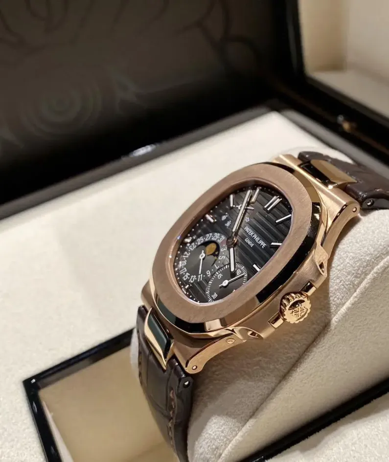 5712R - Patek Philippe NAUTILUS