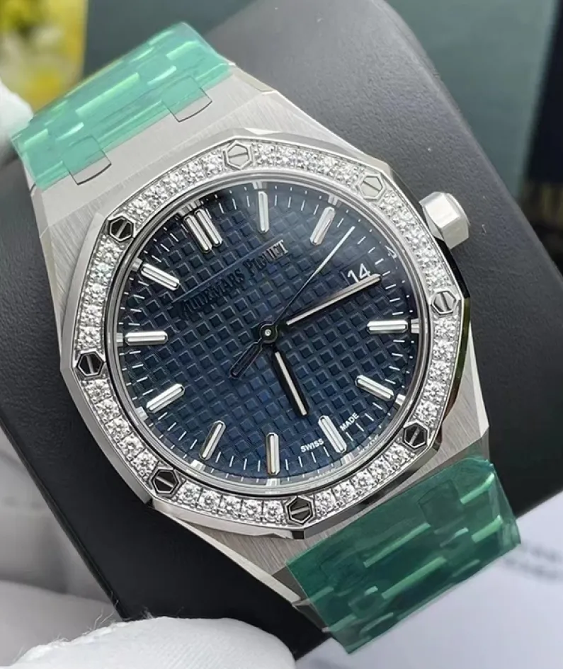 ROYAL OAK SELFWINDING  50TH ANNIVERSARY  Ref. 77451ST.ZZ.1361ST.02
