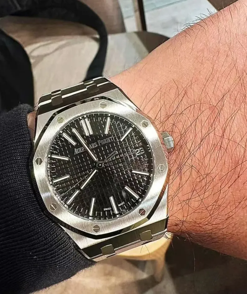 ROYAL OAK SERIES AUTOMATIC WINDING WATCH  5O ANNIVERSARY EDITION  Ref. 15510ST.OO.1320ST.02
