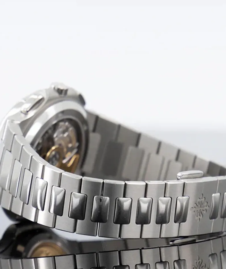 5990/1A-011 - NAUTILUS