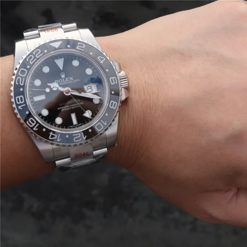 GMT MASTER 2 BLACK BEZEL MULTICOLOR SELECTION 40MM 116710LN-0001
