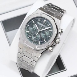 Audemars Piguet Royal Oak Chronograph 41mm Men's Watch with Six-Hand Quartz Movement - Steel Bracelet