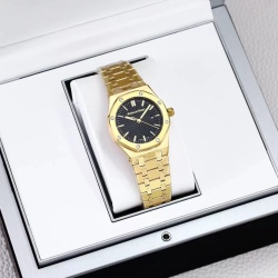 Audemars Piguet Royal Oak Classic 34mm Women's Quartz Watch with Japanese Gold Movement